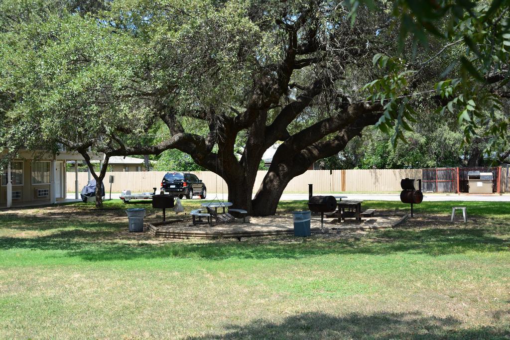 Inn Of Uvalde Exterior foto