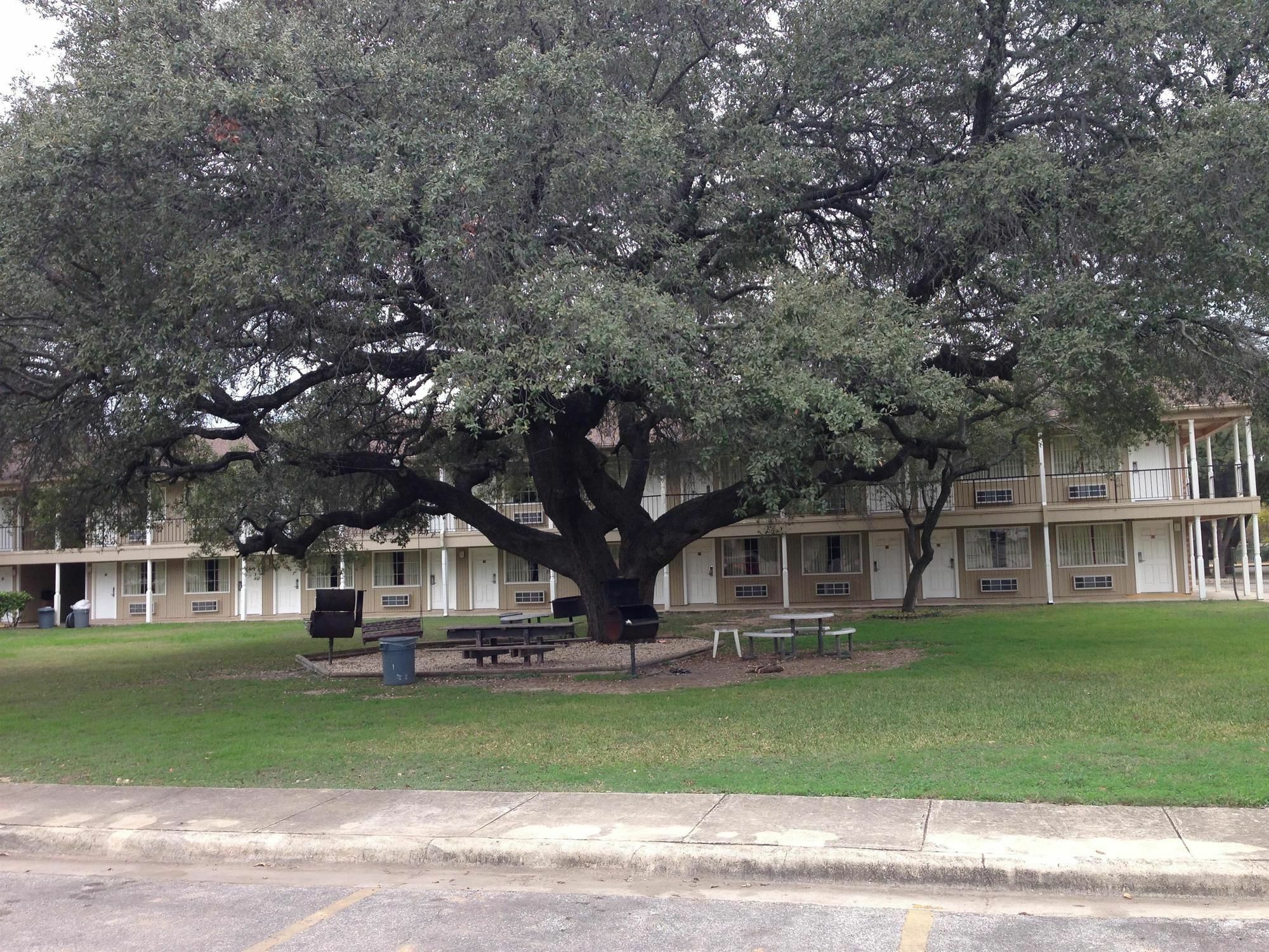 Inn Of Uvalde Exterior foto